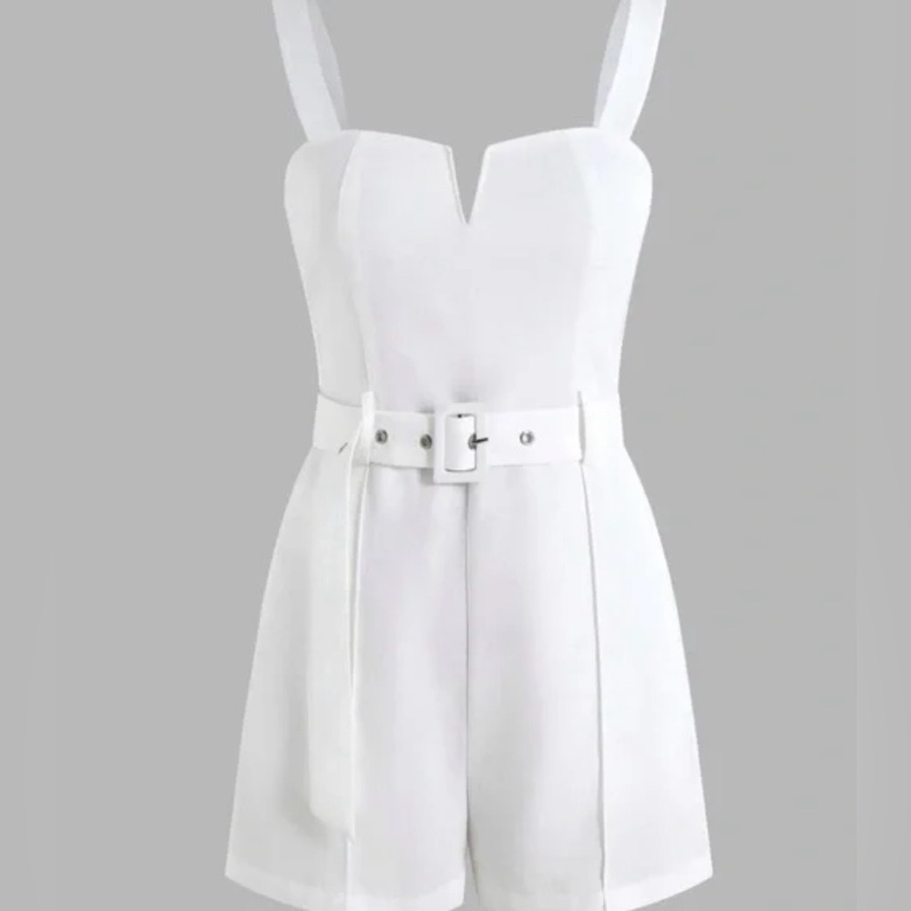 Cider White Belted Shorts Jumpsuit Romper Get it quick before it’s gone!